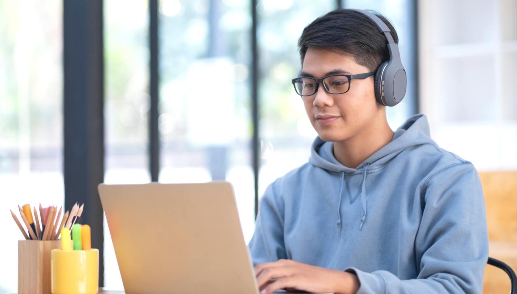 Exemple d'apprentissage personnalisé et adaptatif